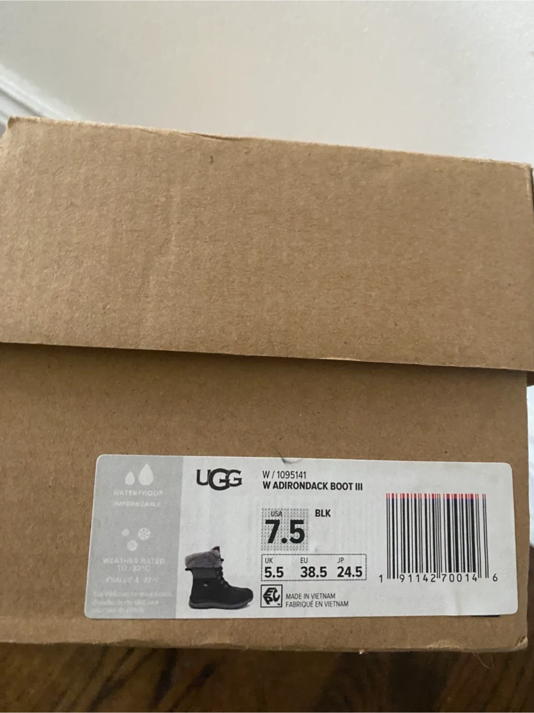 Ugg Adirondack III Black Winter Boots, Size 7.5 image indicator(6)