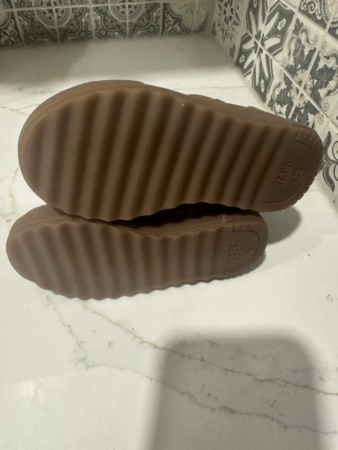 Zara Brown Suede Ankle Boots - Size 23 (US 6.5) image indicator(3)