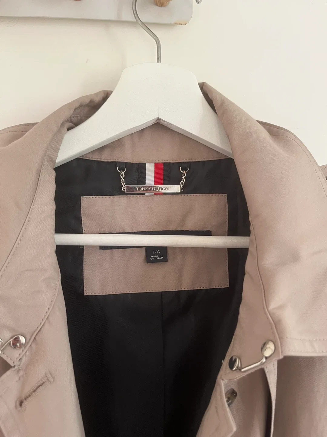 Tommy Hilfiger Trench Coat - Size L image indicator(5)