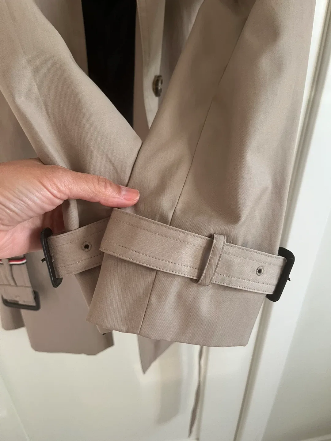 Tommy Hilfiger Trench Coat - Size L image indicator(3)