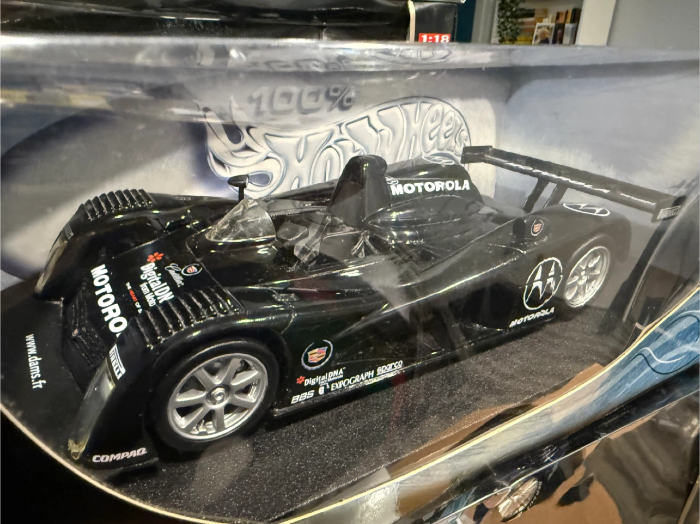 1/18 Hot Wheels Cadillac Northstar 00-002 LMP Dams Racecar - photo 3