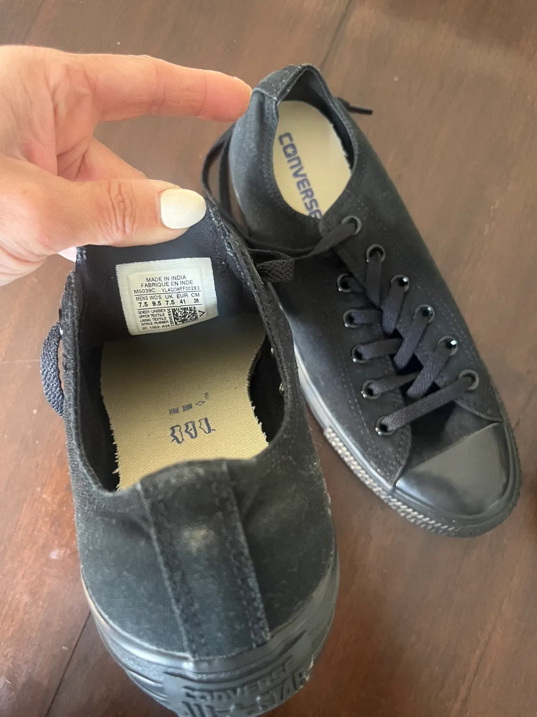 New Converse All Star Black Sneakers - Size 7.5 image indicator(2)