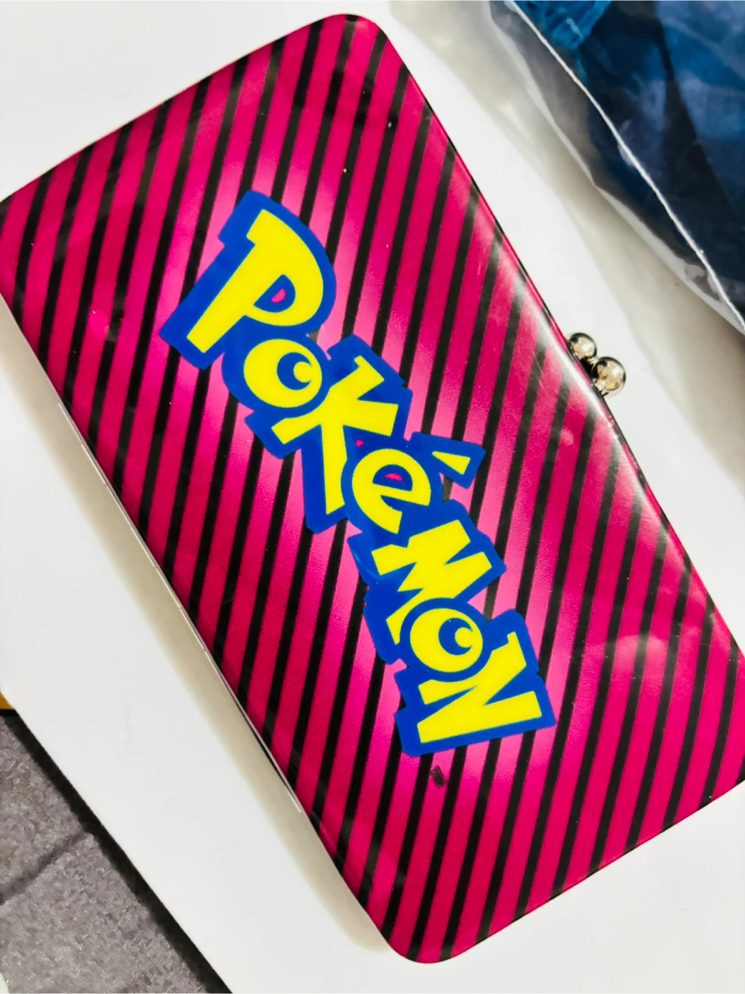 Pokémon Team Rocket Wallet & Scarf Set - photo 2