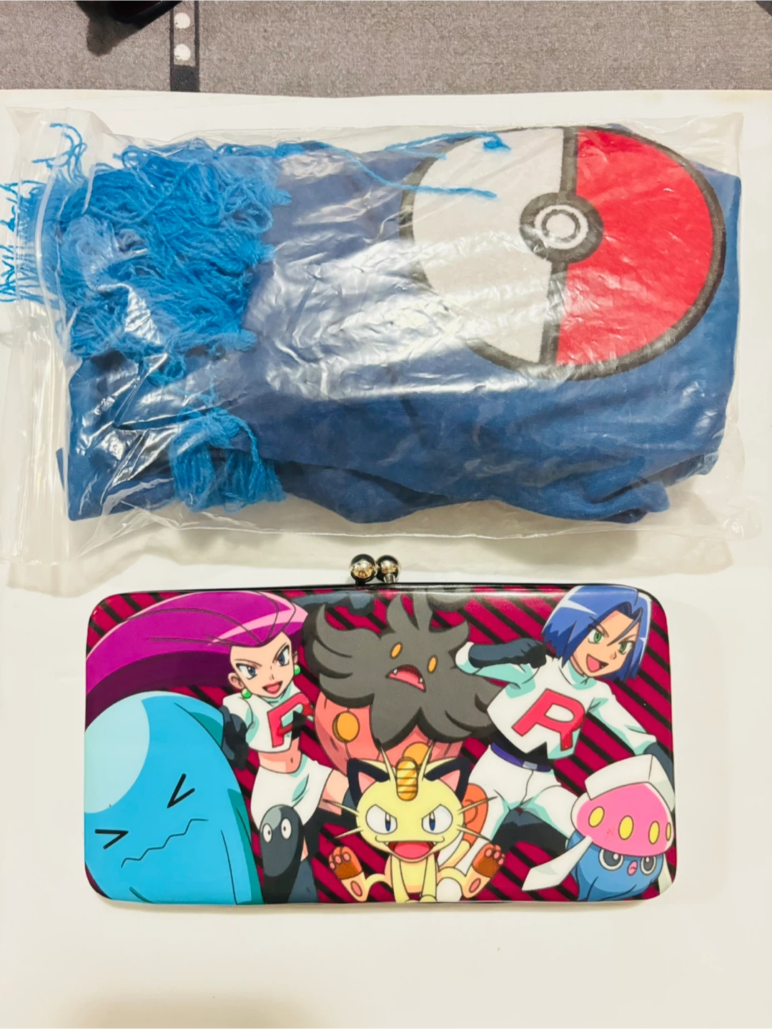 Pokémon Team Rocket Wallet & Scarf Set