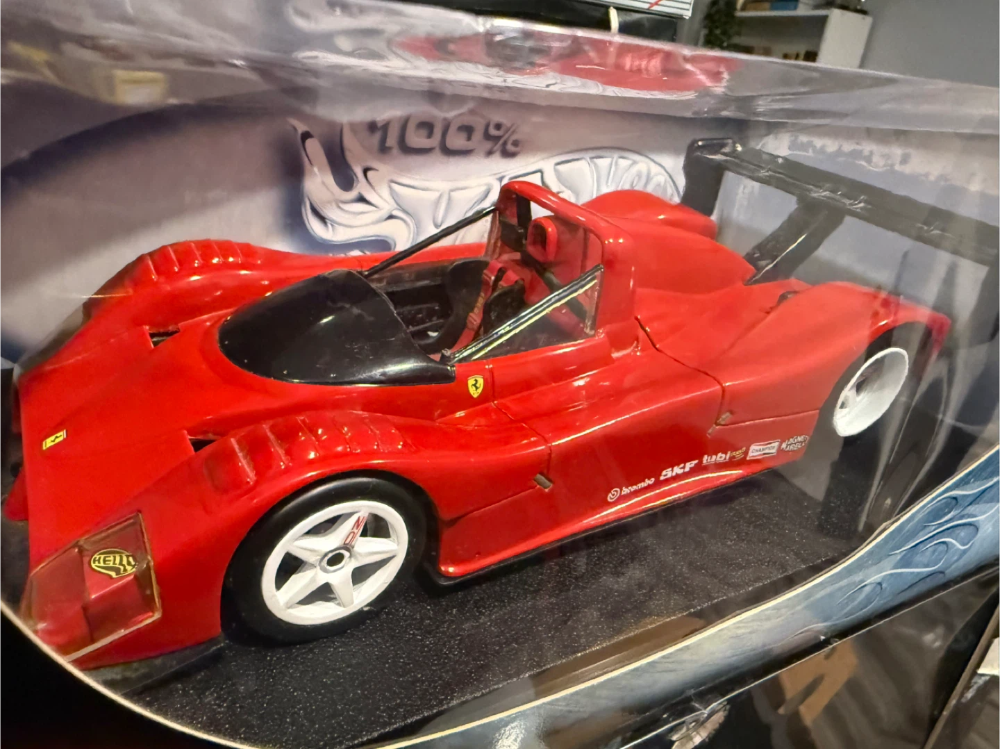 1/18 Hot Wheels Ferrari 333 SP Racecar - photo 3