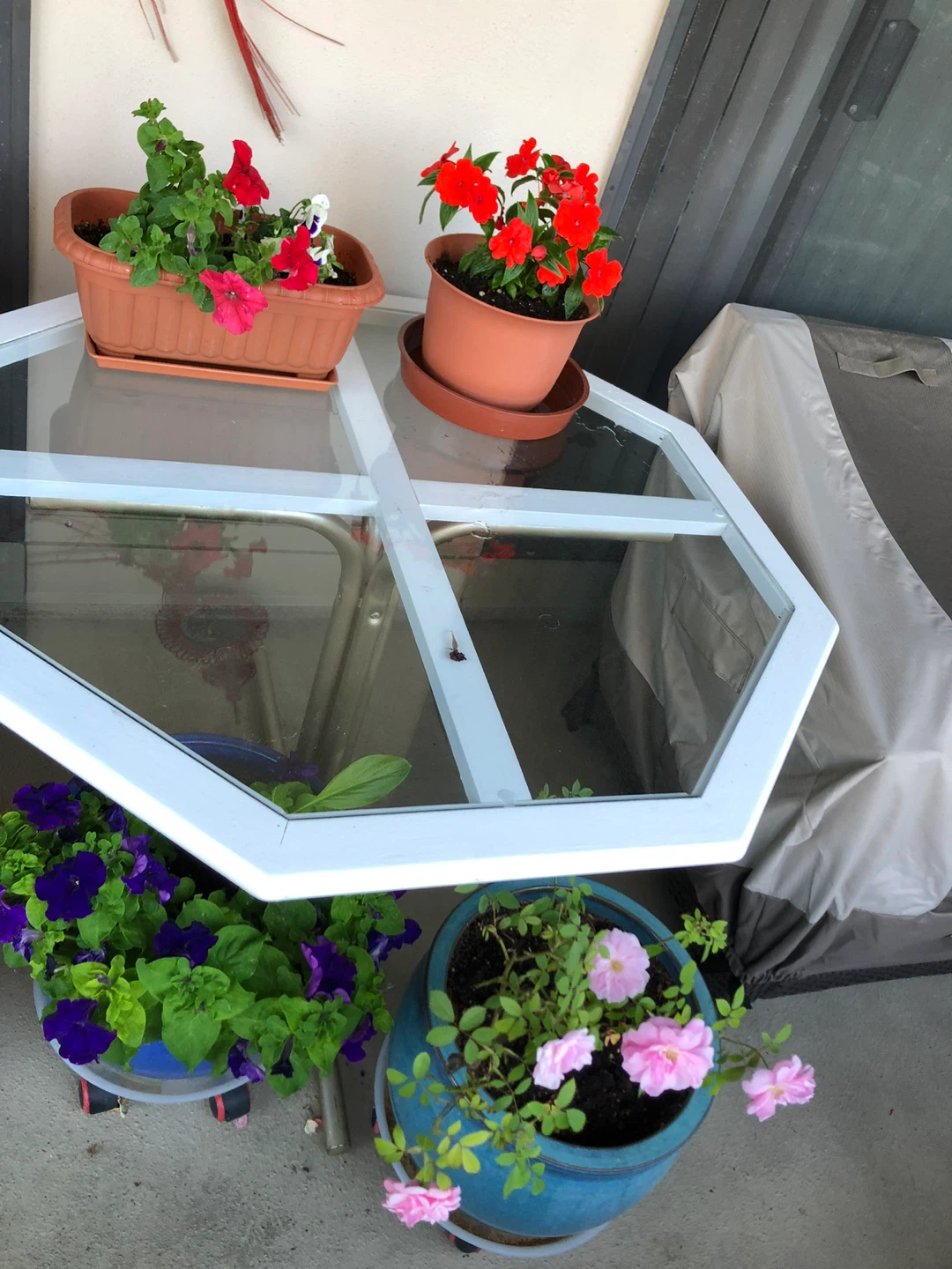 Glass Top Octagon Table - photo 4