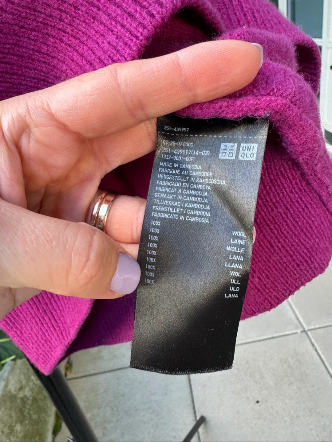 Uniqlo XS Purple Wool Turtleneck Sweater image indicator(3)