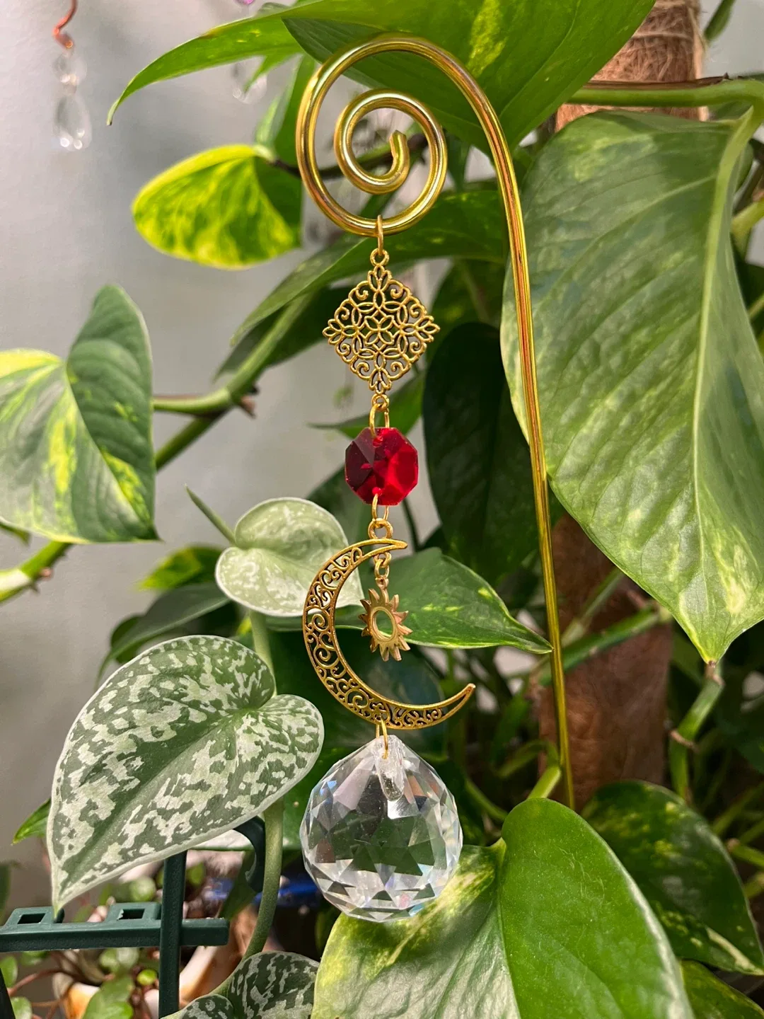 Decorative Suncatcher Plant Pot Stakes image indicator(3)