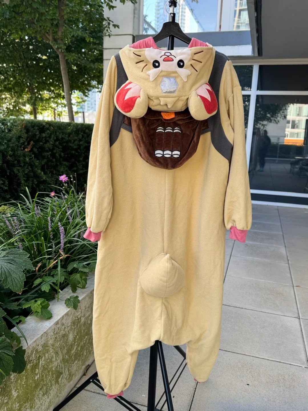 🐹 Hammond (Wrecking Ball) Kigurumi-Official Blizzard Merch image indicator(3)