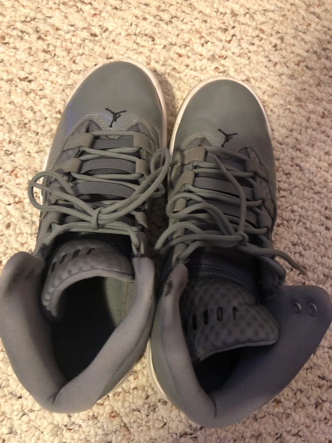 Jordan Grey High Tops Size 10’s image indicator(2)