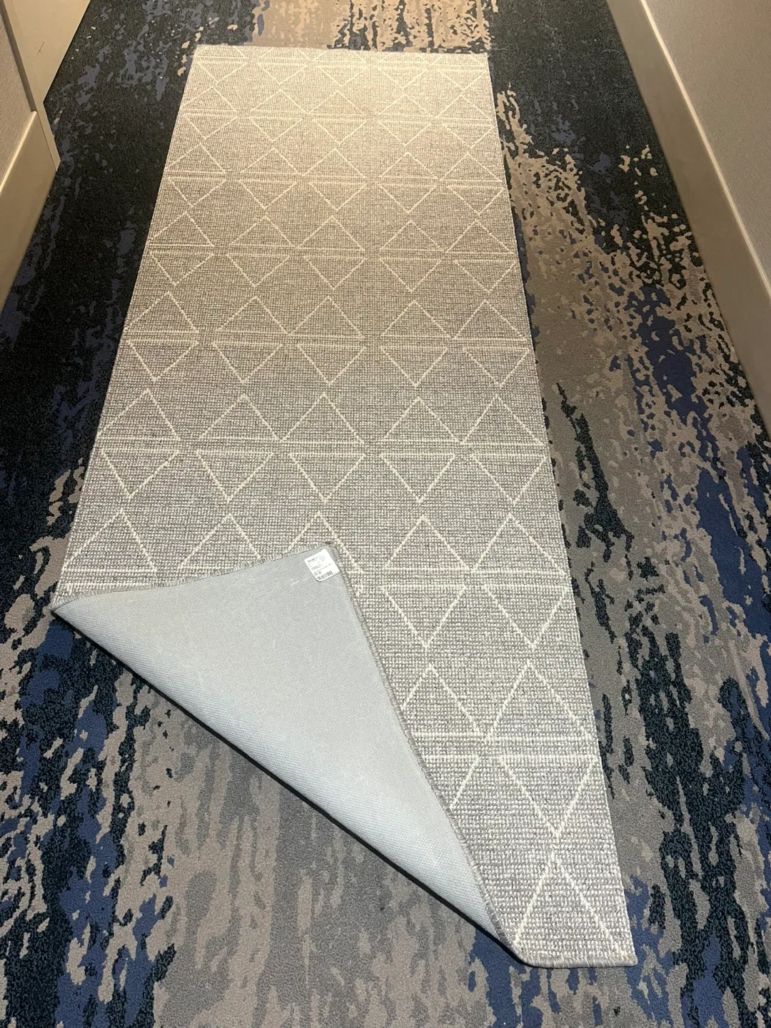 HomeSense Grey Geometric Area Rug image indicator(5)