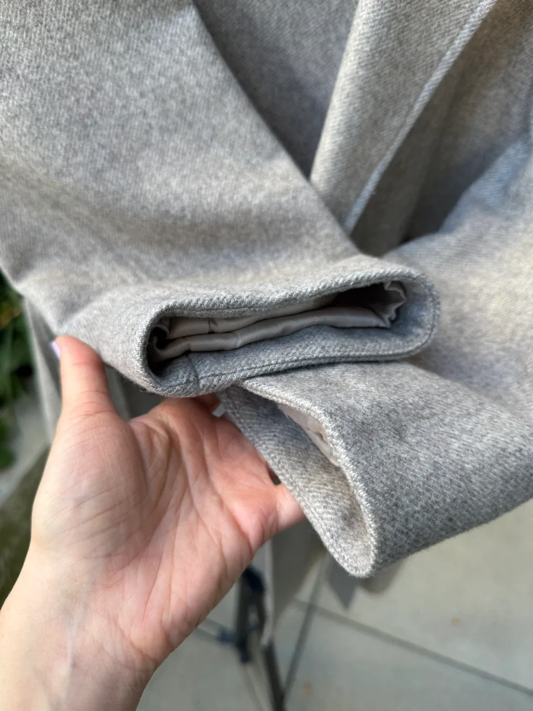 & Other Stories Wool Blend Coat  | EU32 | US2 image indicator(4)