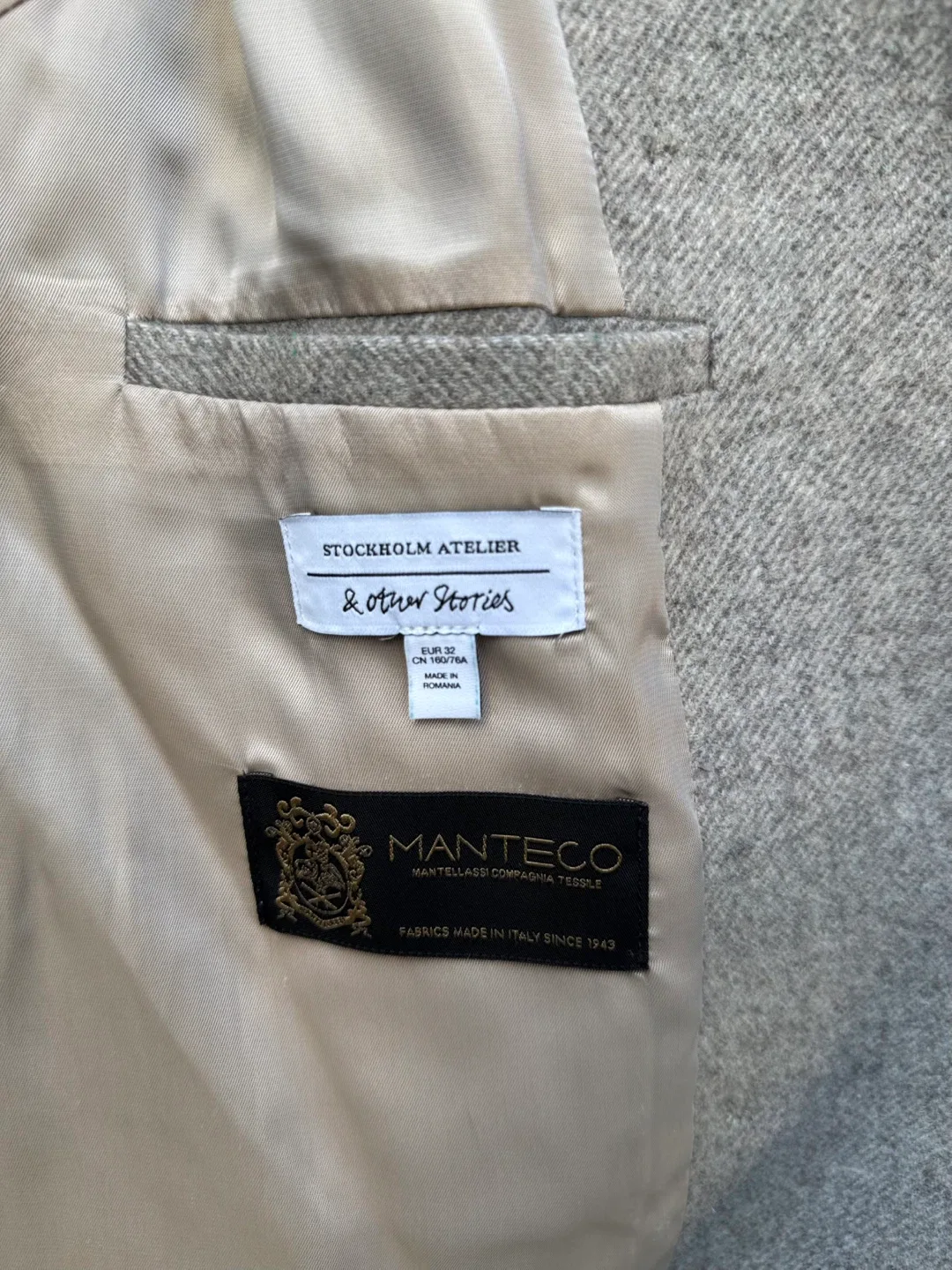 & Other Stories Wool Blend Coat  | EU32 | US2 image indicator(5)