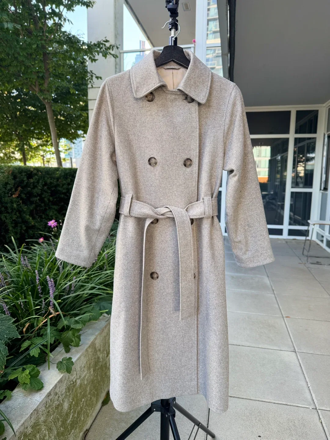 & Other Stories Wool Blend Coat  | EU32 | US2 image indicator(7)