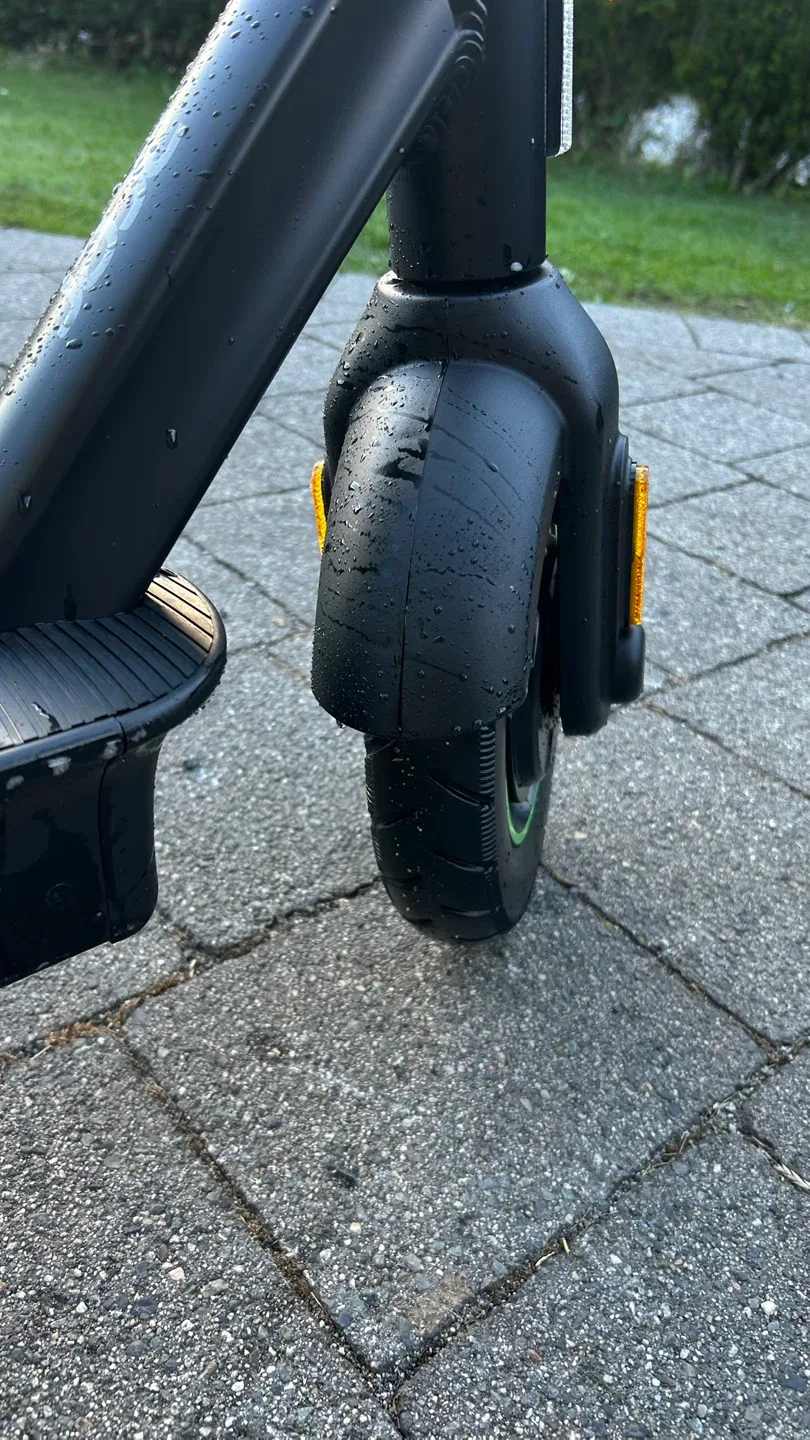 Acer ES Series 2 Electric Scooter - NO TRADES image indicator(3)