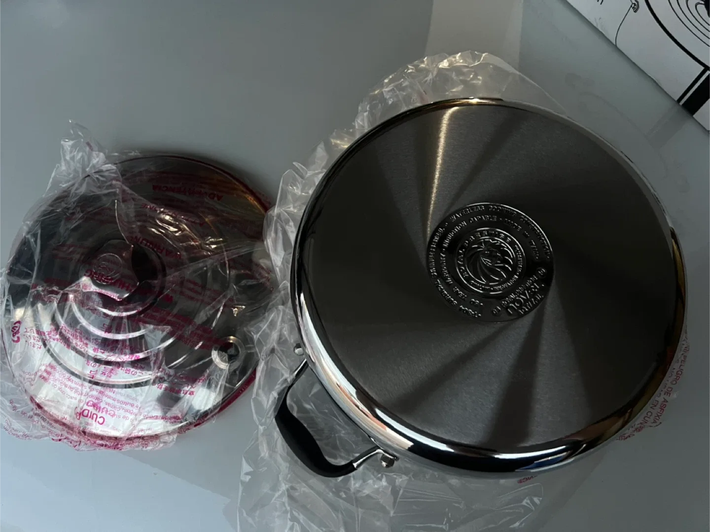 Royal Prestige Novel 8-Quart Dutch Oven - New! image indicator(2)