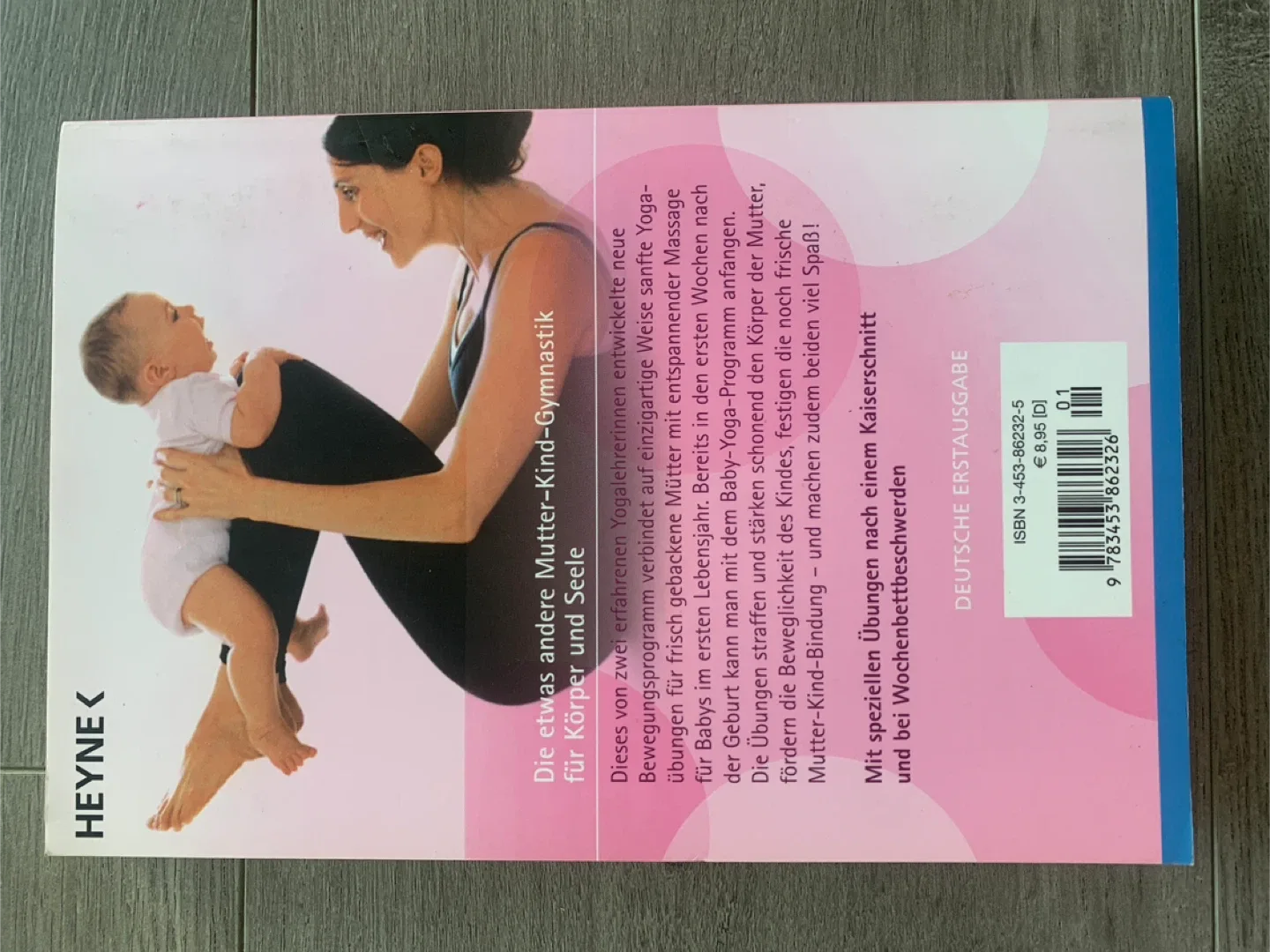 Baby Yoga by Laura Staton & Sarah Perron Deutsch image indicator(4)