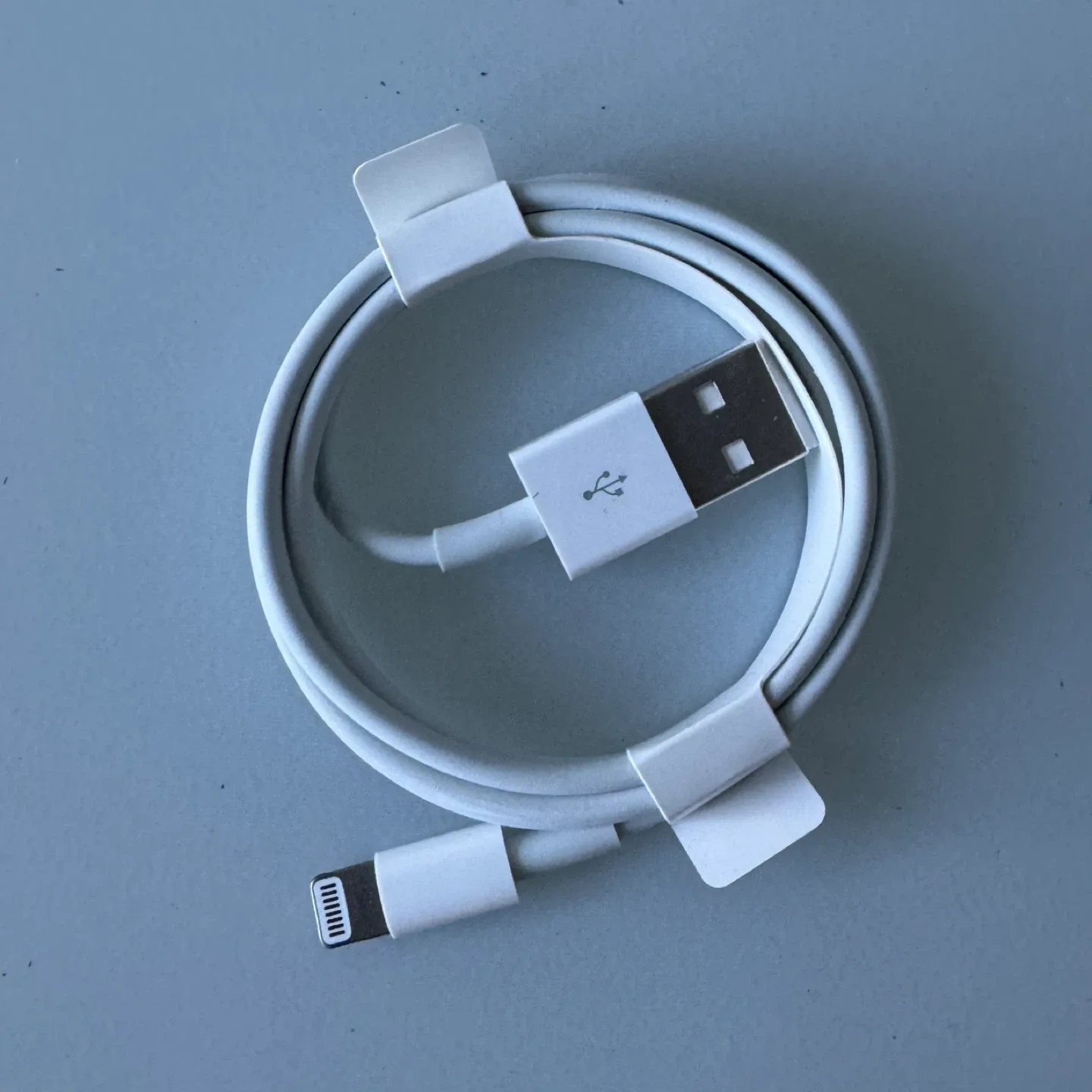 Apple Lightning to USB Cable - New thumbnail