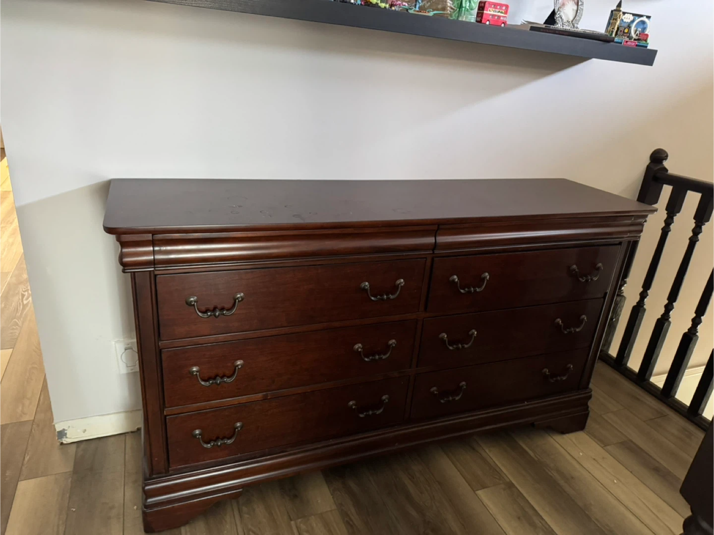 Wooden Dresser with 6 Drawers