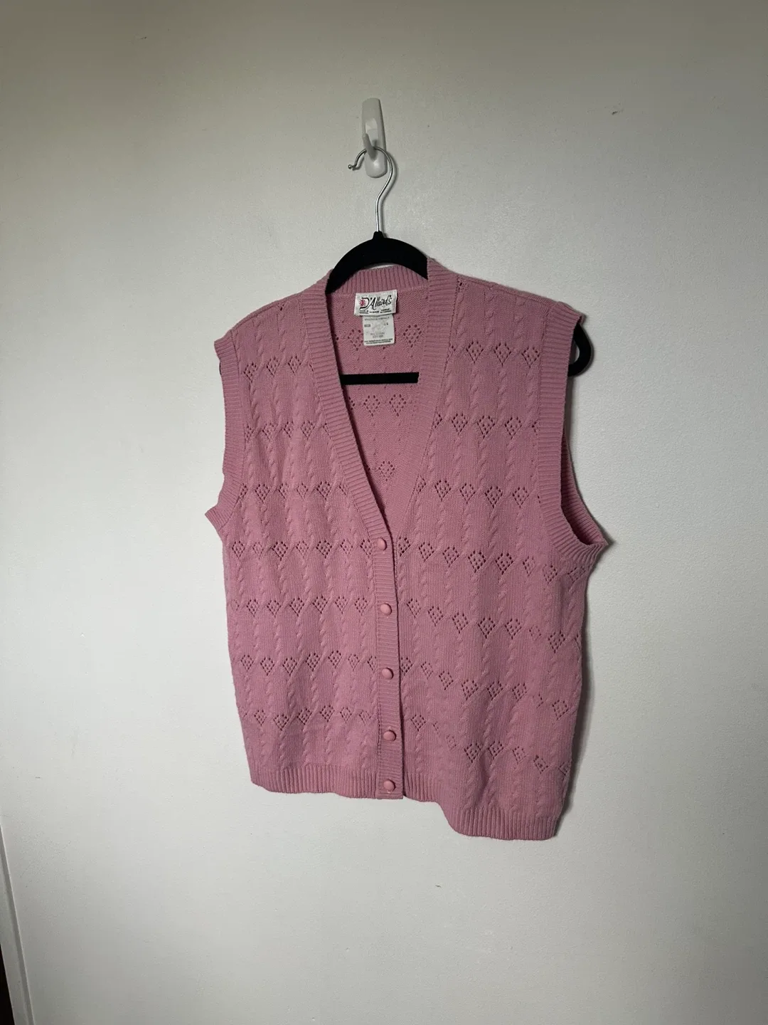 D'Allaird's Pink Knit Vest Size L Preppy Grandmacore image indicator(3)