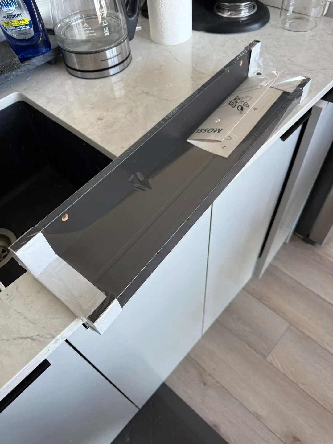 IKEA Mosslanda Picture Ledge - Black - 55cm image indicator(3)