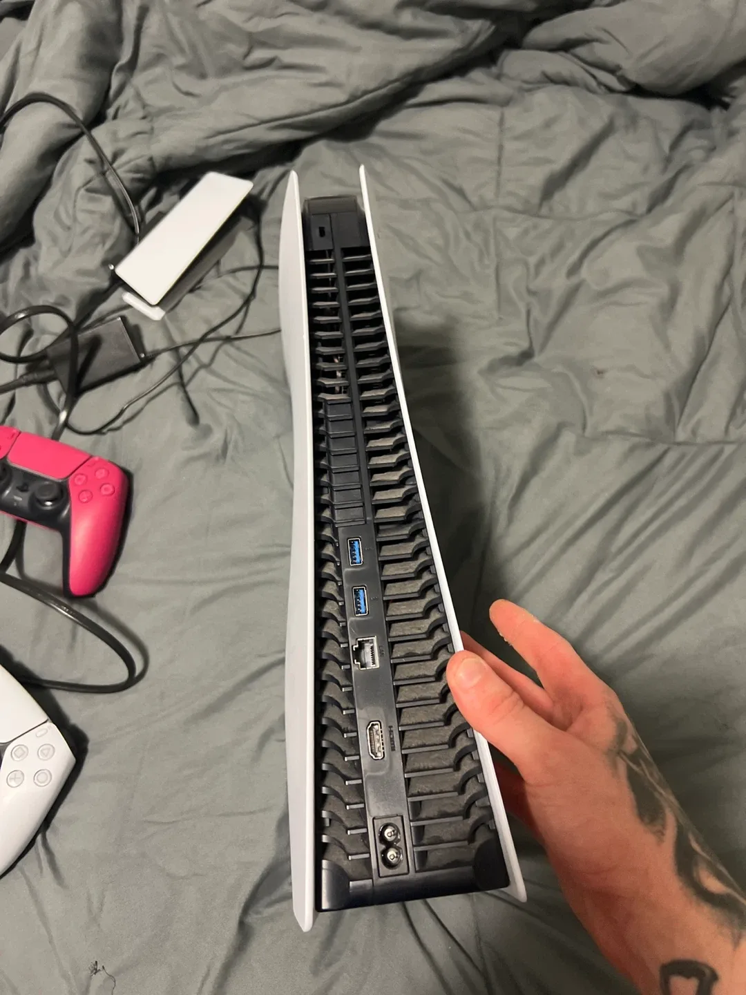 PlayStation 5 Console image indicator(3)