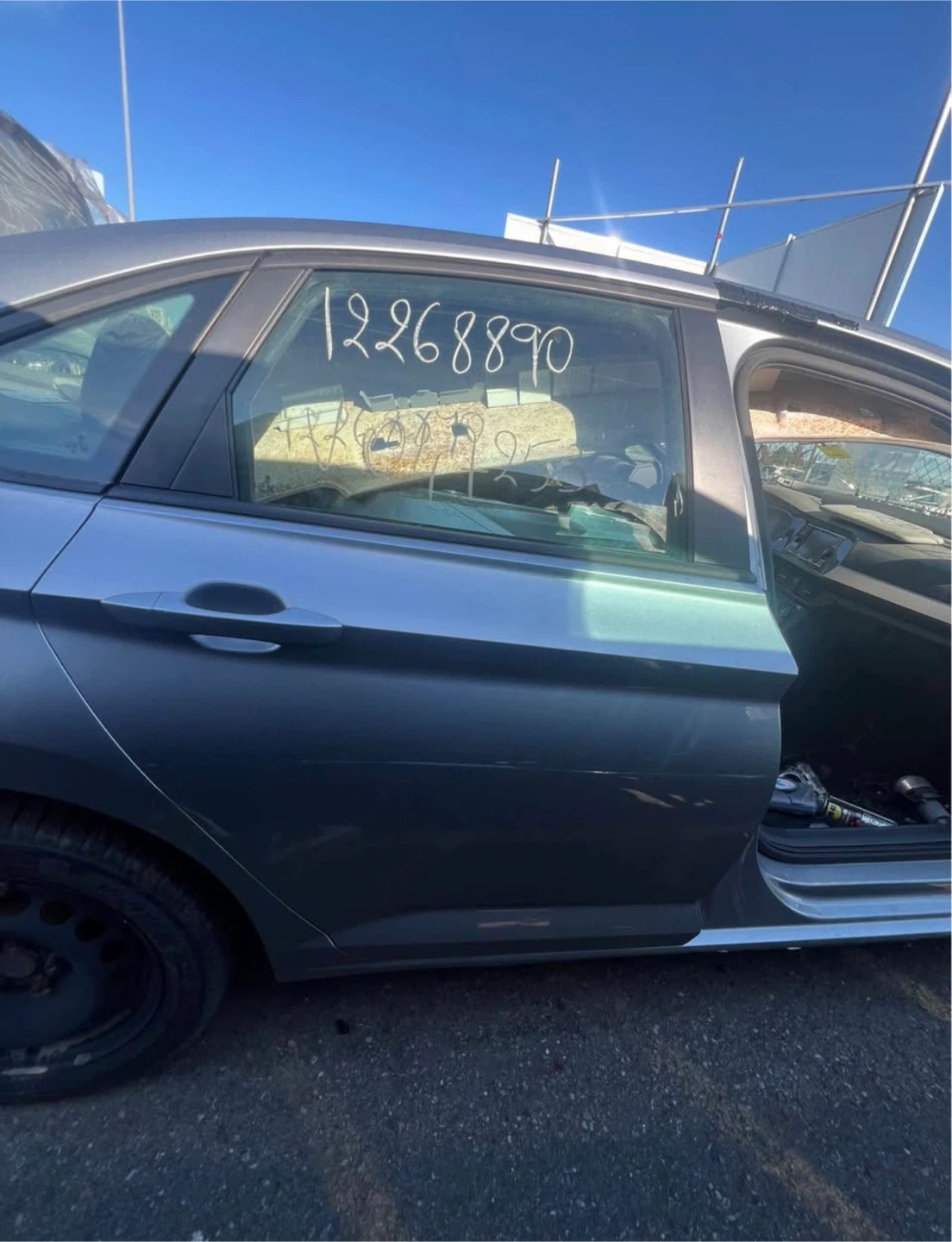 2021 rear Jetta doors very good condition