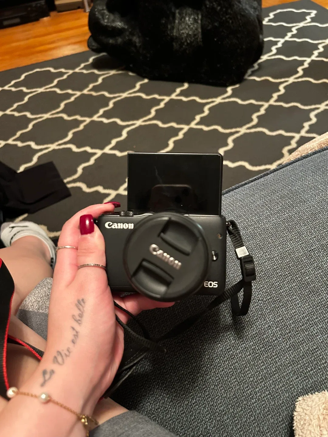 Canon EOS M 10 Mirrorless Camera🥕 image indicator(5)