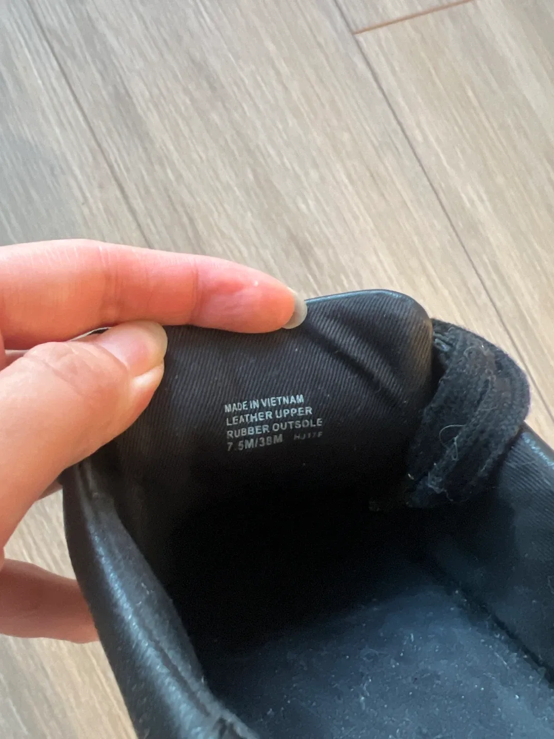 Michael Kors Black & Gold Sneakers - Size 7.5 image indicator(5)