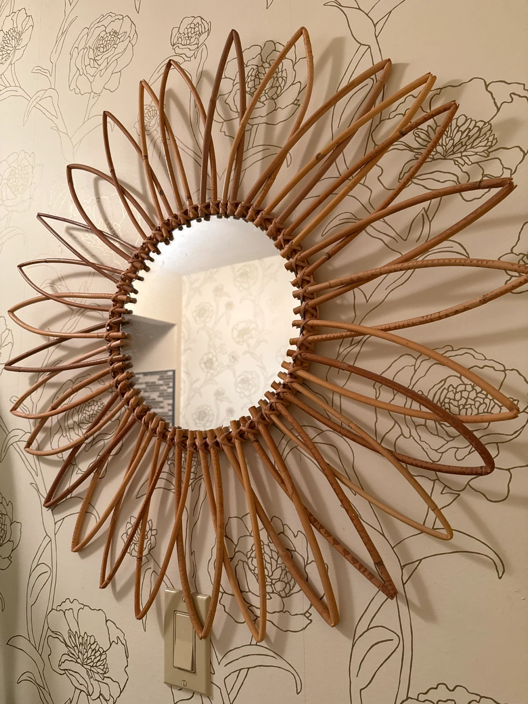Rattan Flower Mirror - photo 3