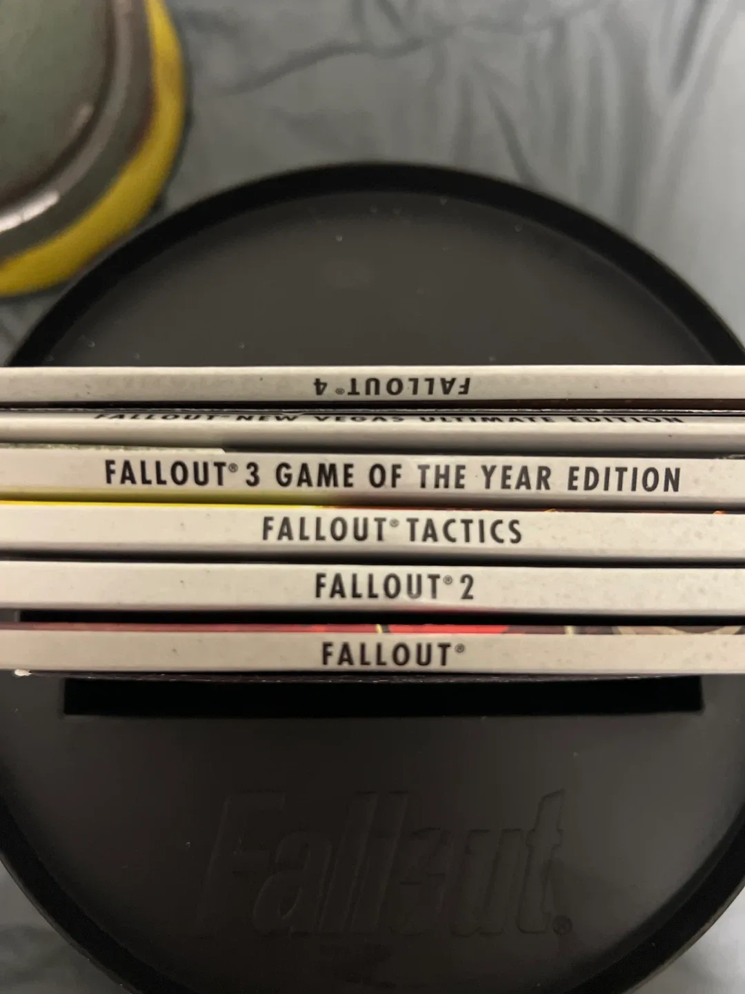Fallout Anthology PC Game Collection never opened games image indicator(2)