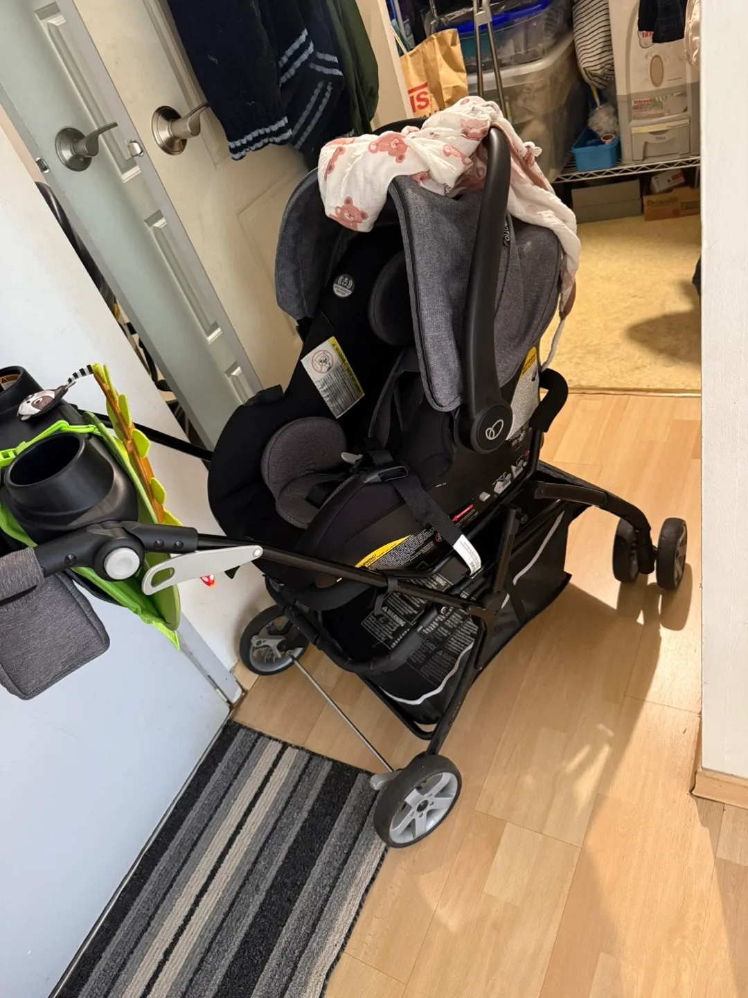 Baby Trend Snap-N-Go FX Infant Car Seat Carrier image indicator(8)