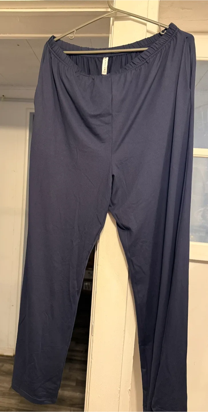 New Mintreus Lounge Set Size L thumbnail