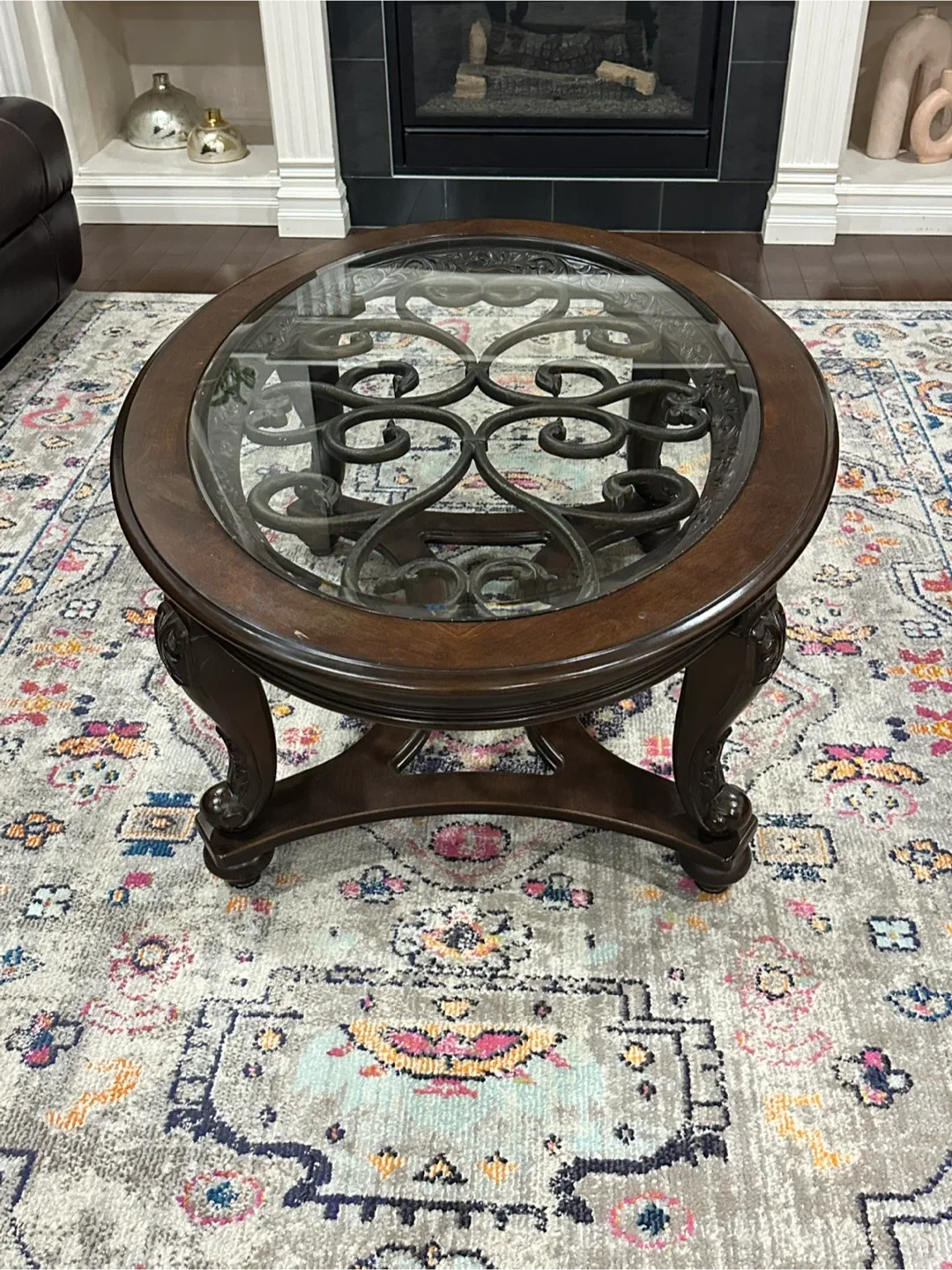 Round Glass Top Coffee Table image indicator(2)