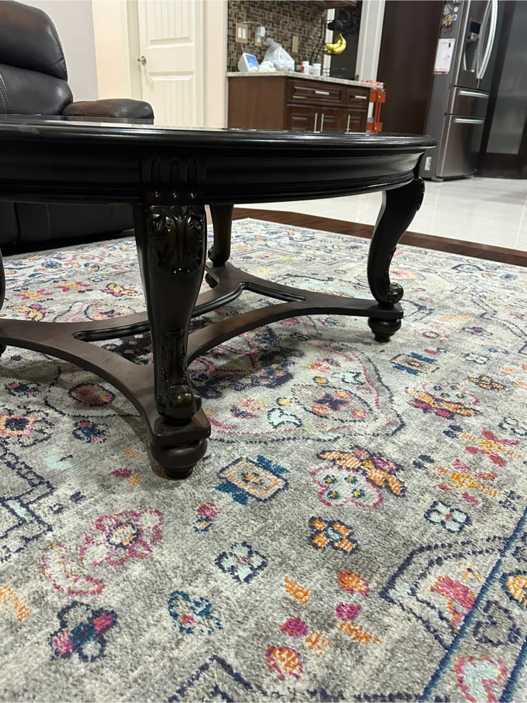 Round Glass Top Coffee Table image indicator(7)