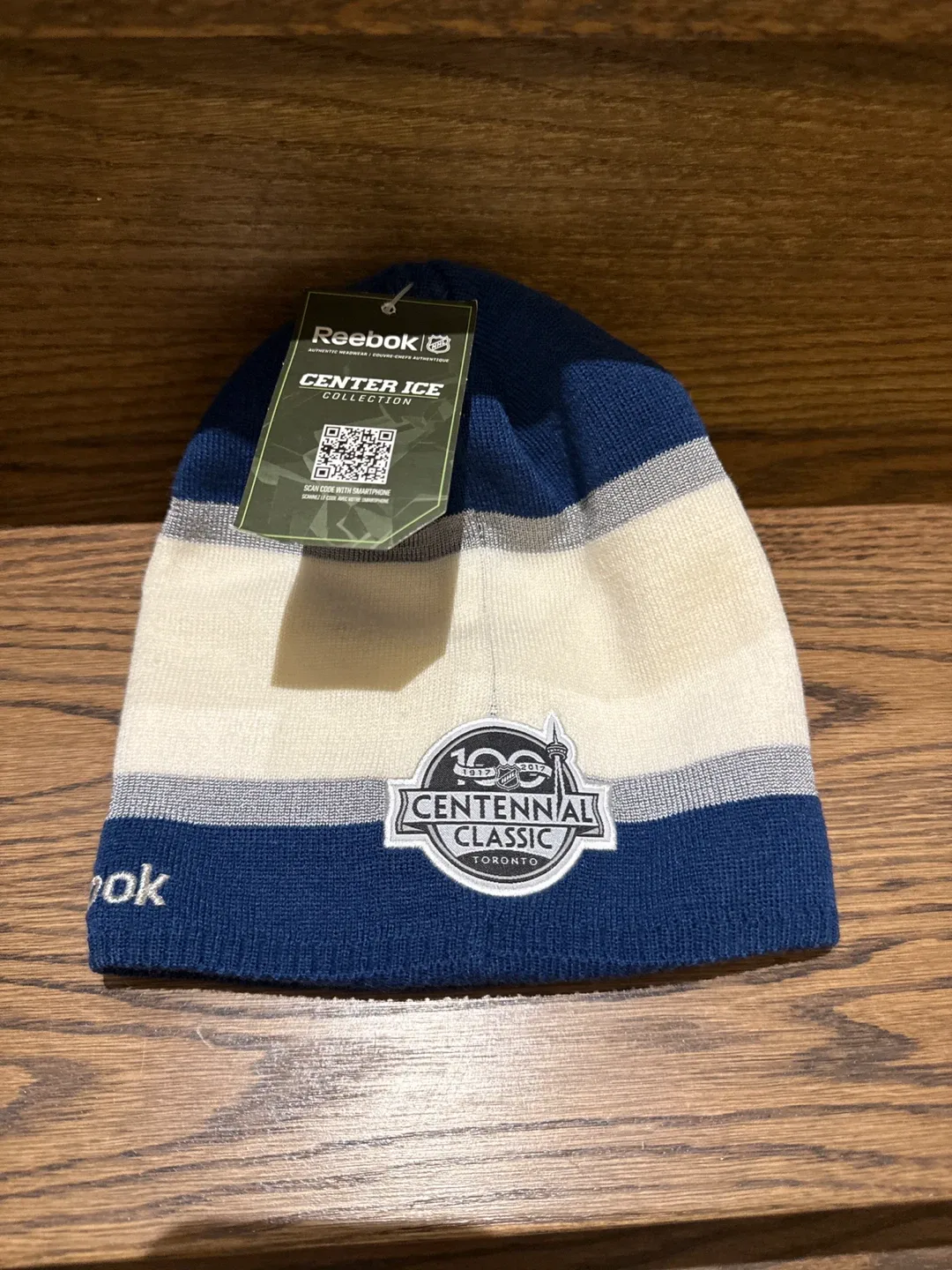Reebok Toronto Maple Leafs Centennial Classic Toque image indicator(2)