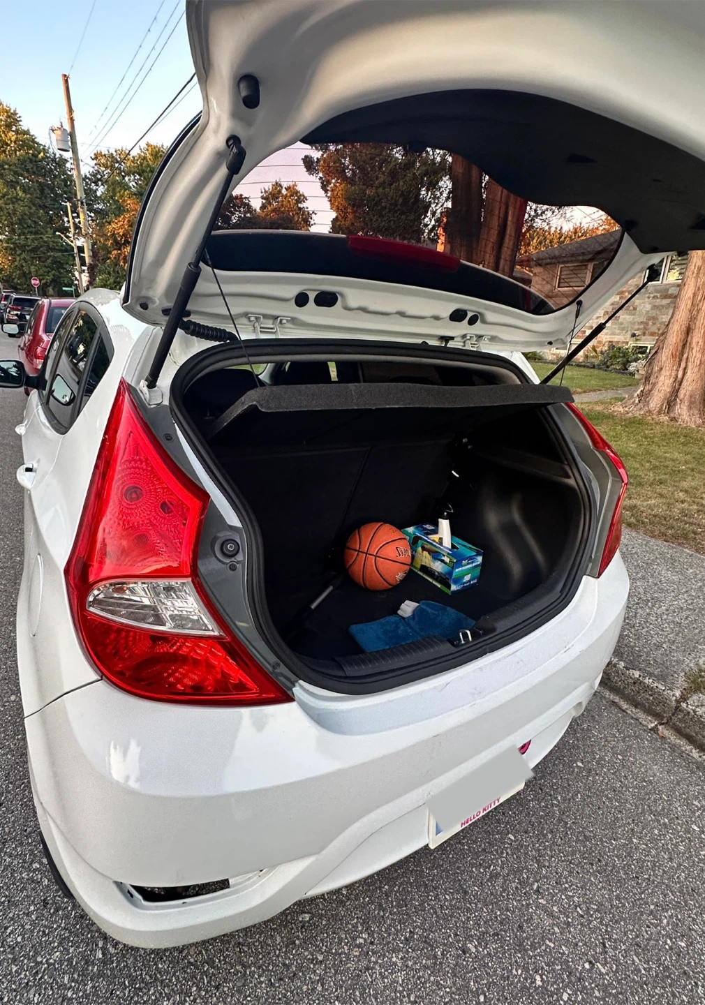 2013 Hyundai Accent Hatchback - photo 2