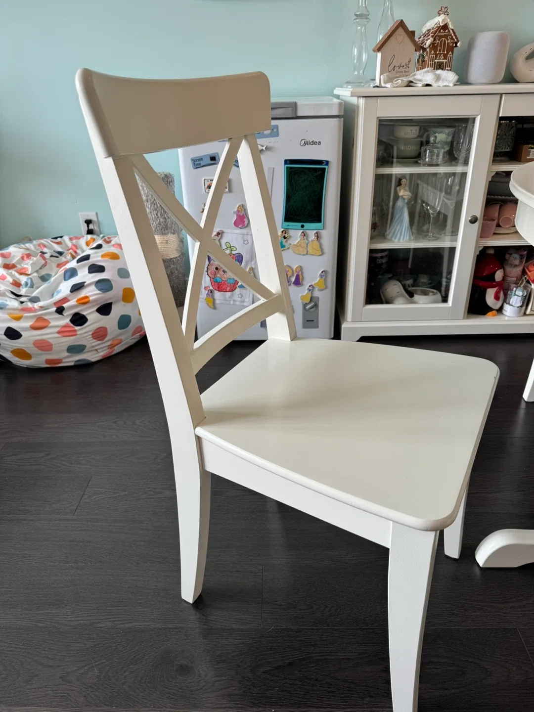 IKEA Dining Room Table and Chairs image indicator(6)