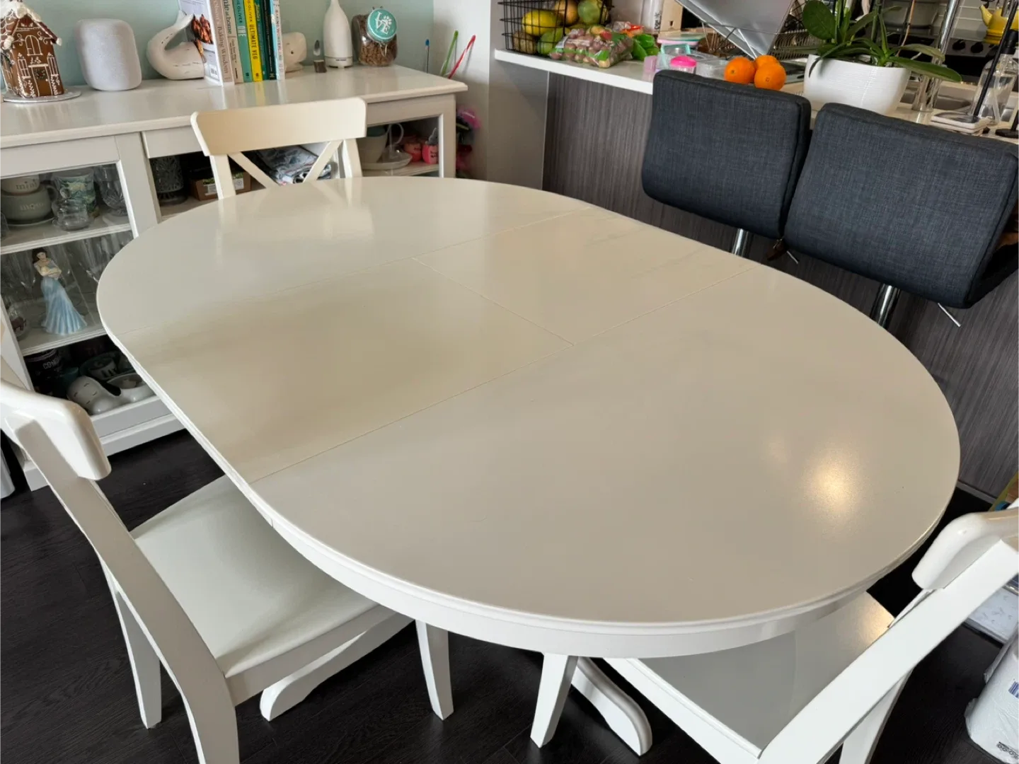 IKEA Dining Room Table and Chairs image indicator(3)