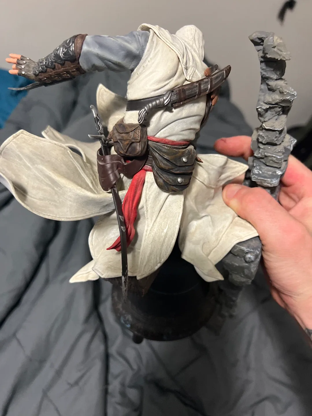 Assassin's Creed Bell Statue Figurine image indicator(3)