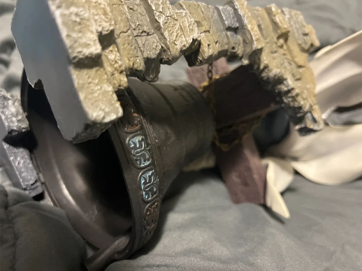 Assassin's Creed Bell Statue Figurine image indicator(5)