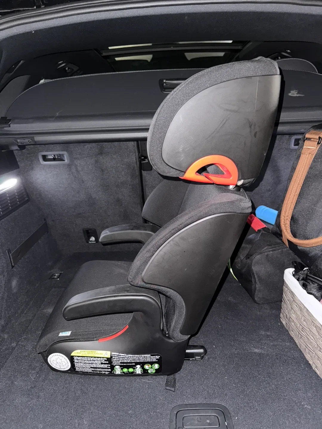 Clek Oobr Booster Car Seat - Black image indicator(3)