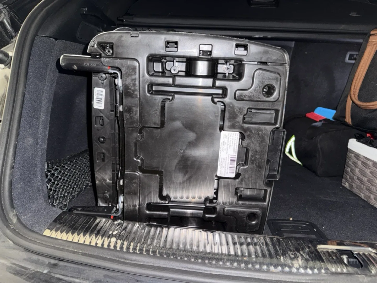 Clek Oobr Booster Car Seat - Black image indicator(7)