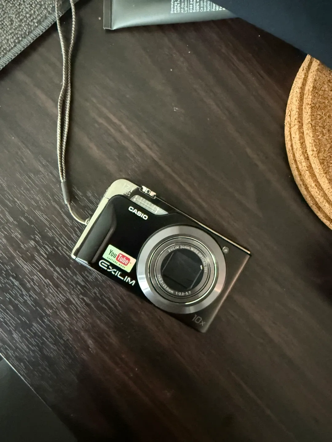 Casio Exilim Digital Camera thumbnail