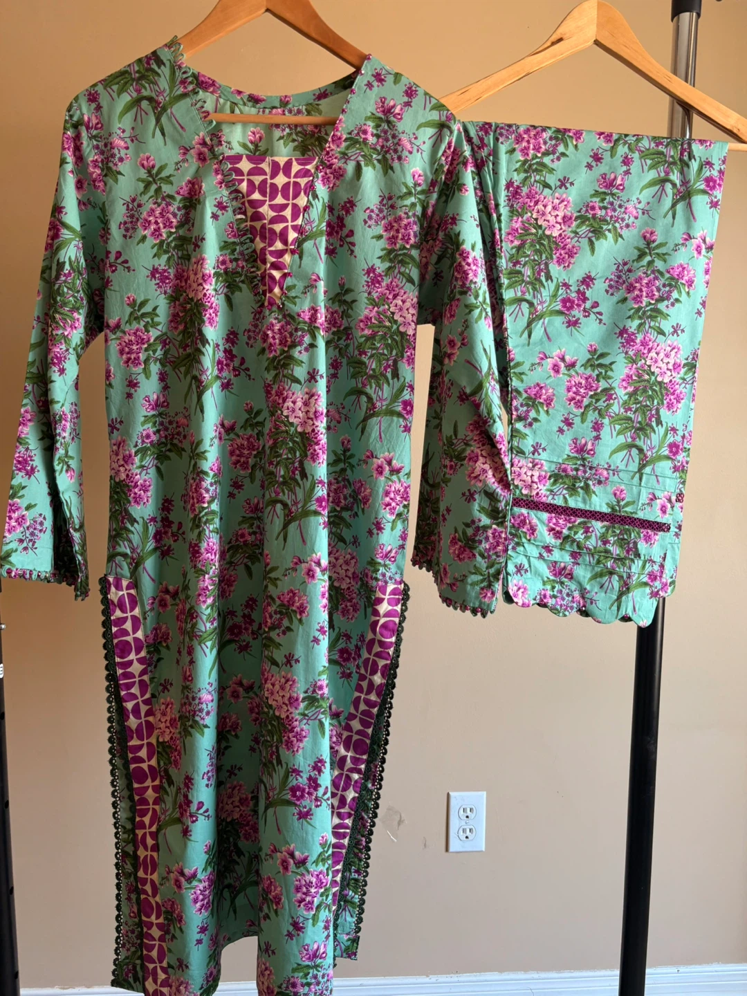 Sapphire floral Print Suit - photo 2