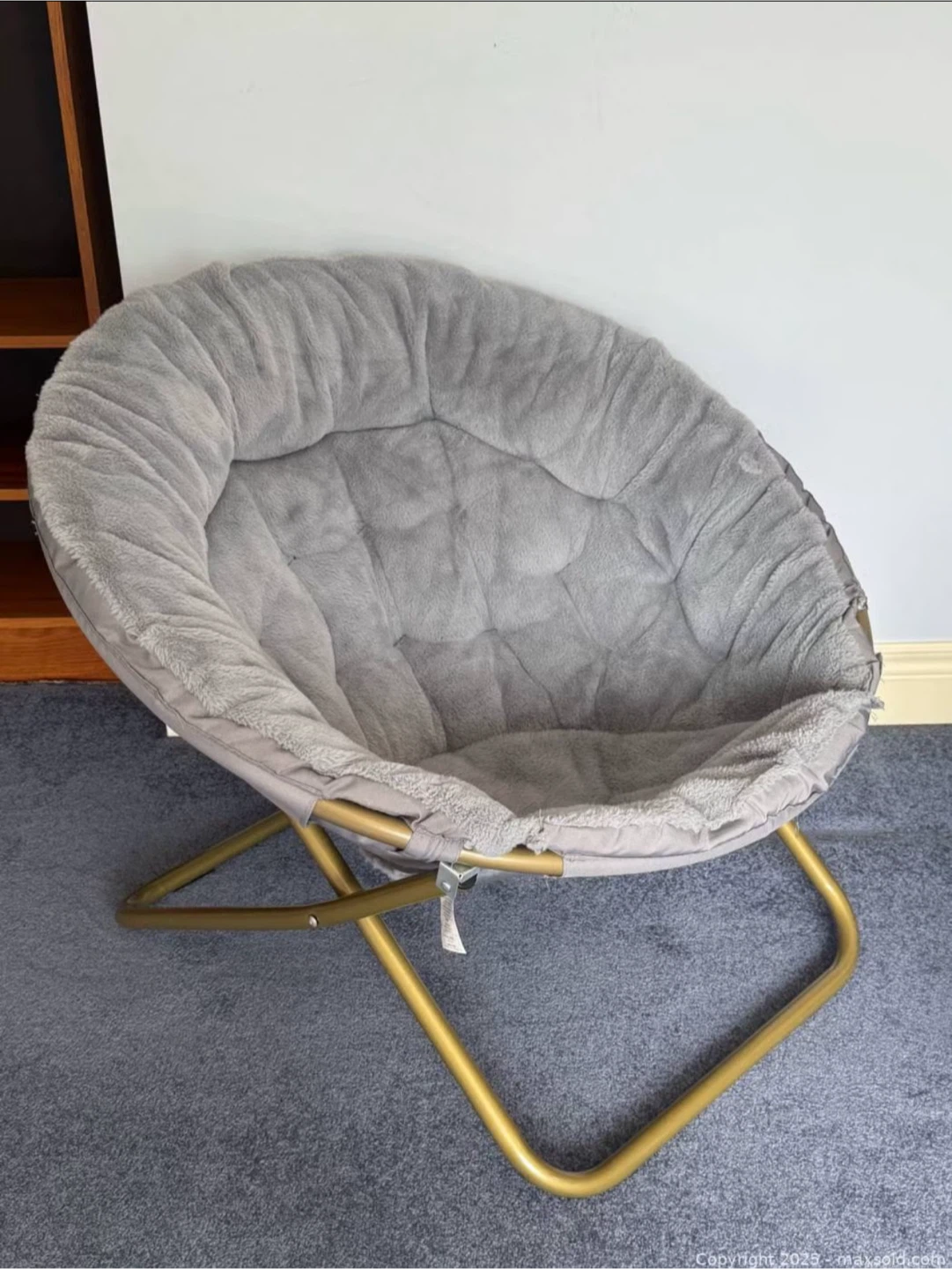 Grey Faux Fur Saucer Chair