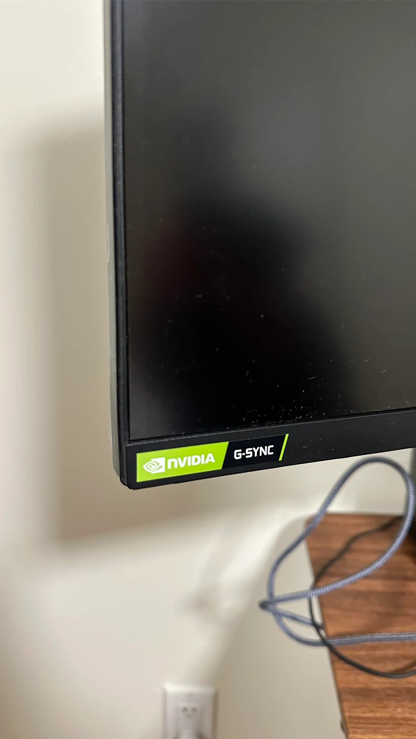 LG Rotating Monitor with NVIDIA G-SYNC - photo 3
