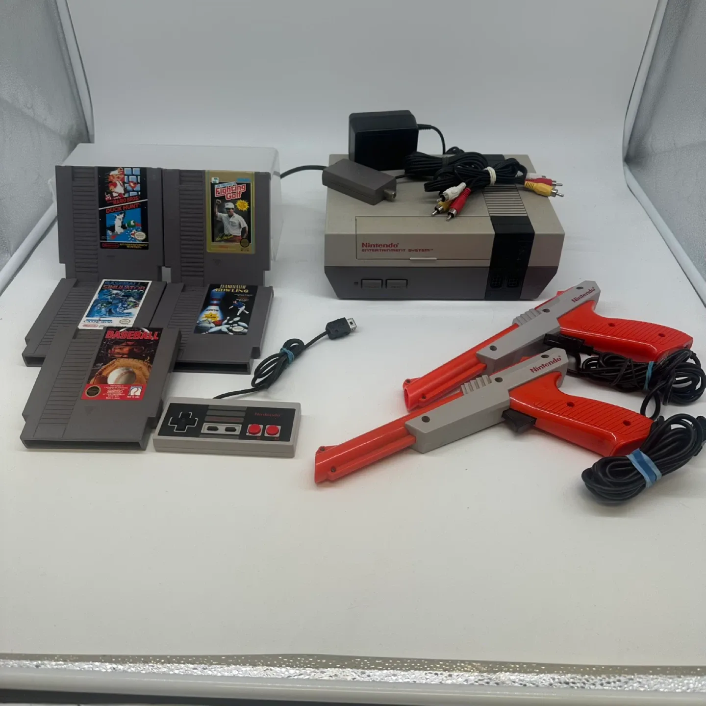 Nintendo Entertainment System (NES) Bundle thumbnail