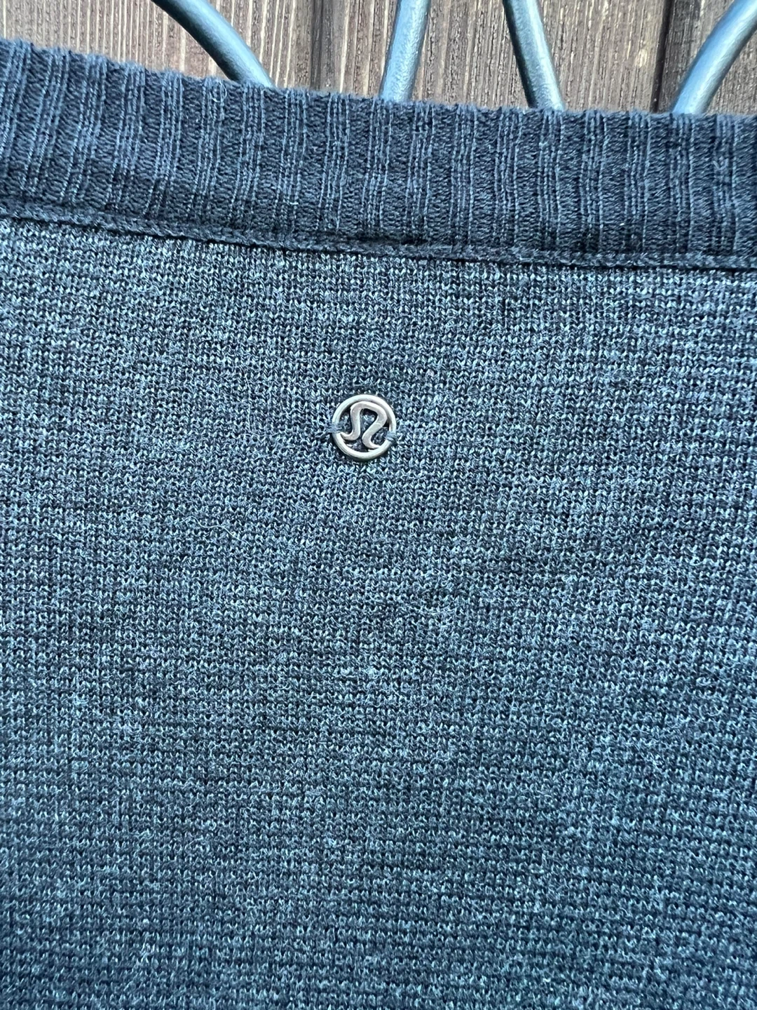 Lululemon reversible Sweater w/ Thumb Holes - photo 3