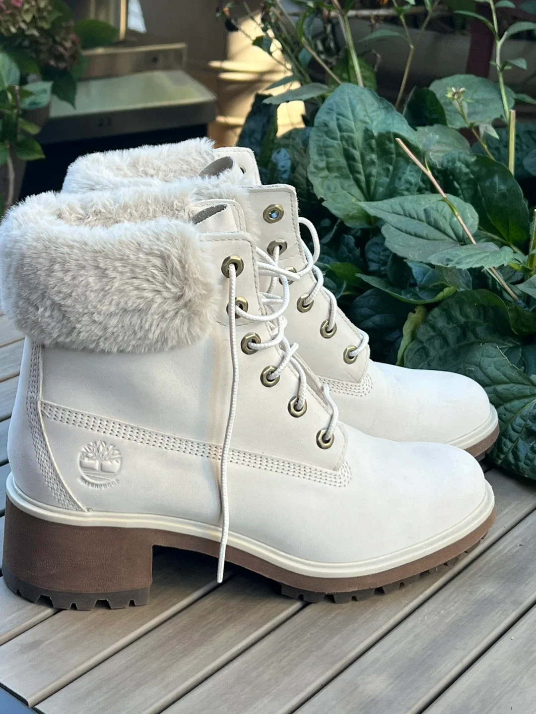 Timberland Heeled Boots Size women’s 10 thumbnail
